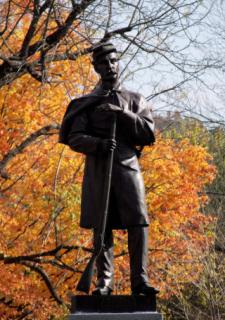 Statue in the fall